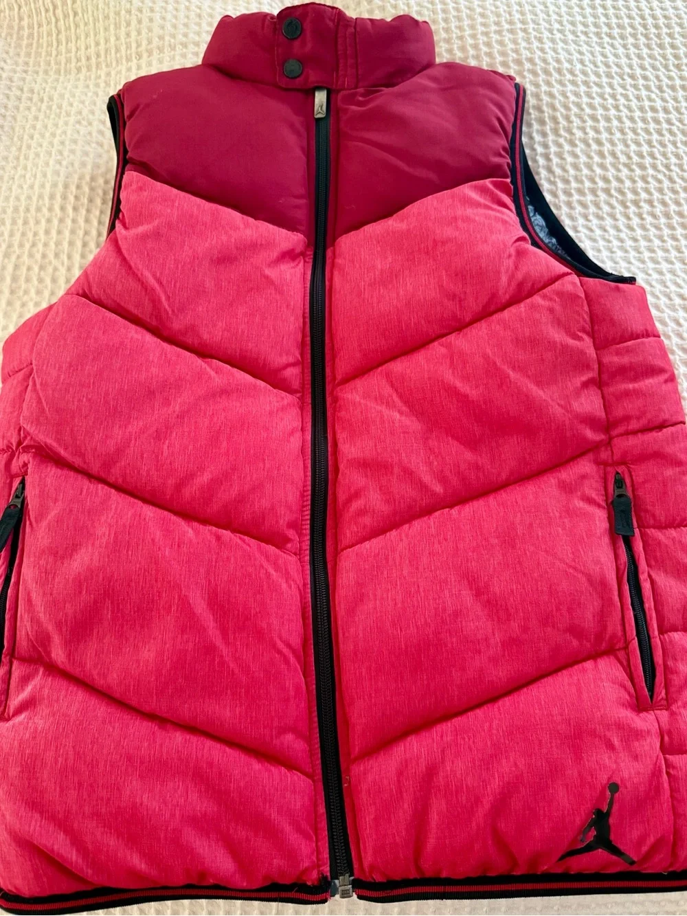 Nike Air Jordan Reversible Puffer Vest Grey Black Elephant Print Cement